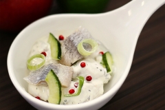 Heringshappen in Minze-Limettencreme
