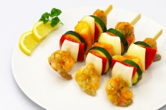 Garnelen-Kabeljau-Spieß in Orangenmarinade