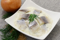 Heringshappen in Dill-Remoulade
