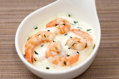 Riesengarnelen in Dill-Joghurt-Creme