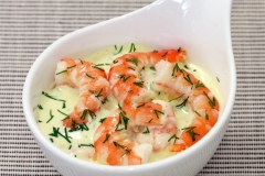 Riesengarnelen in Senf-Dill-Creme